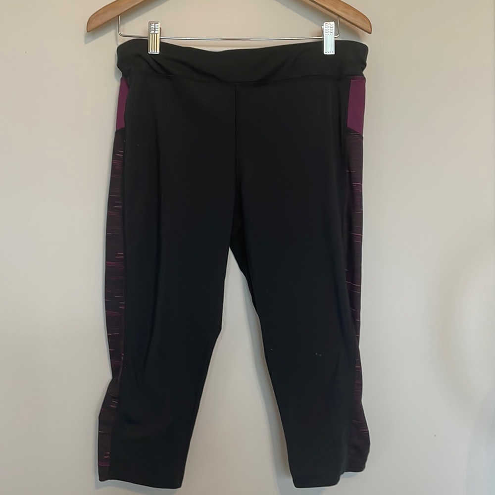 Atmosphere Black and Purple Cropped Leggings Sz 12